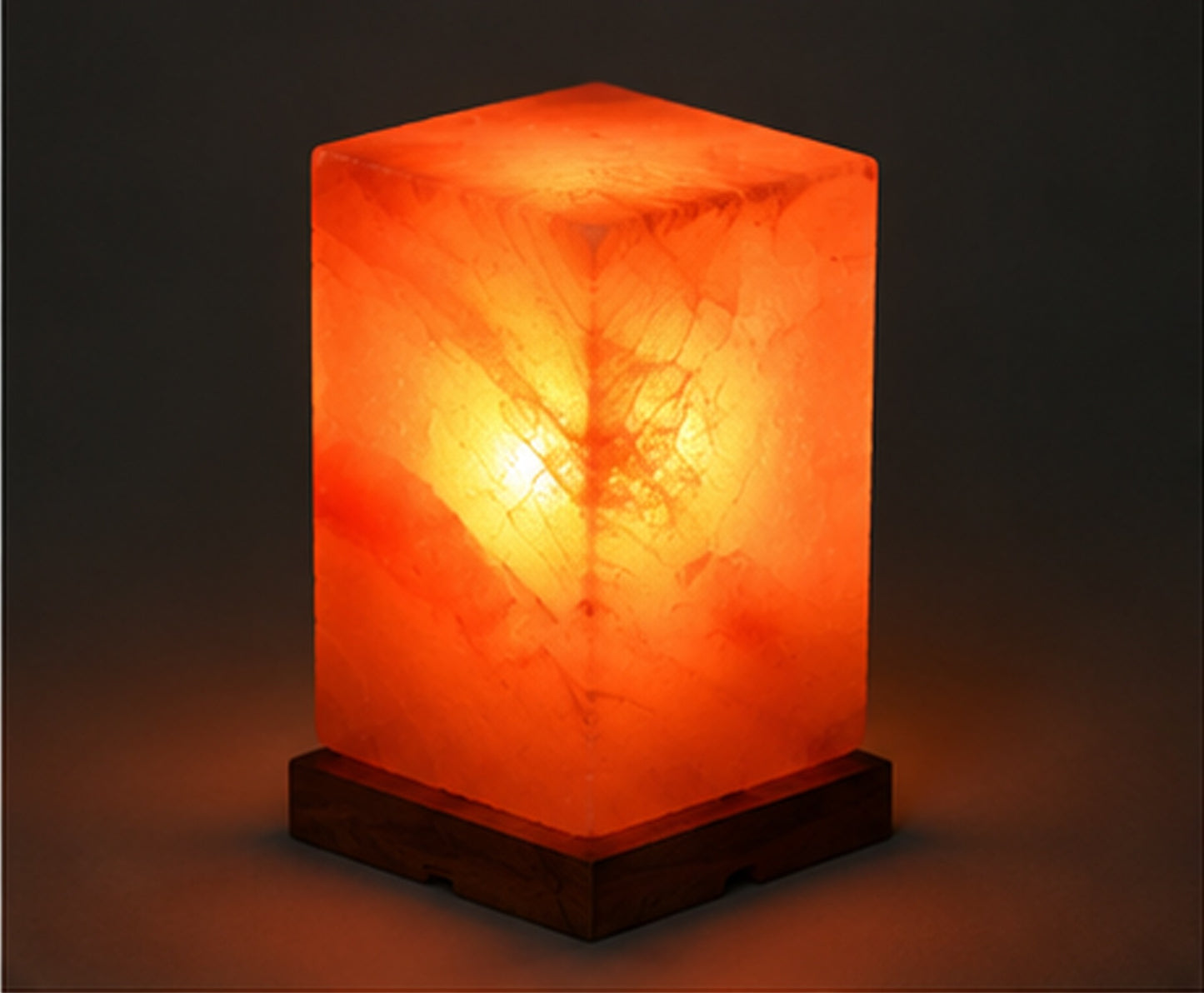 NaturGut Lampe de sel de cristal Feng Shui 3–4 kg avec électricité et socle en bois | Lampe de sel de l'Himalaya du Pakistan | Lampe de sel fabriquée à la main | Lumière d'ambiance chaude pour les salons, chambres et salles de méditation