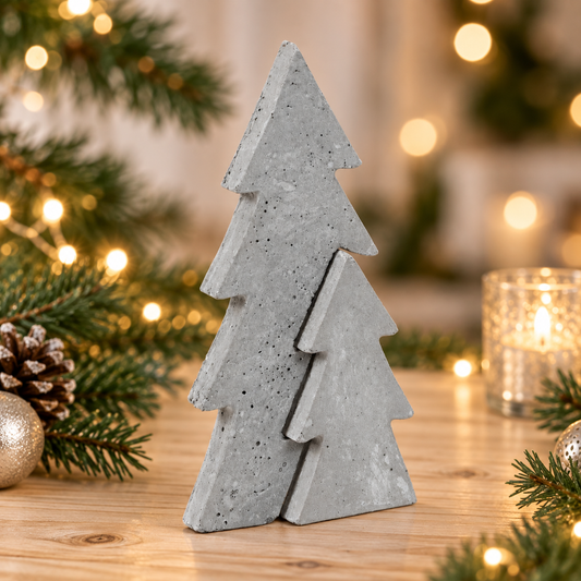 Mit der GLOREX Gießform gefertigter Tannenbaum als Weihnachtsdekoration
